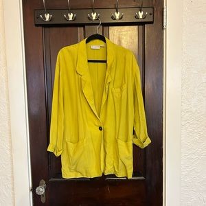 Cardigan - it’s giving artist.